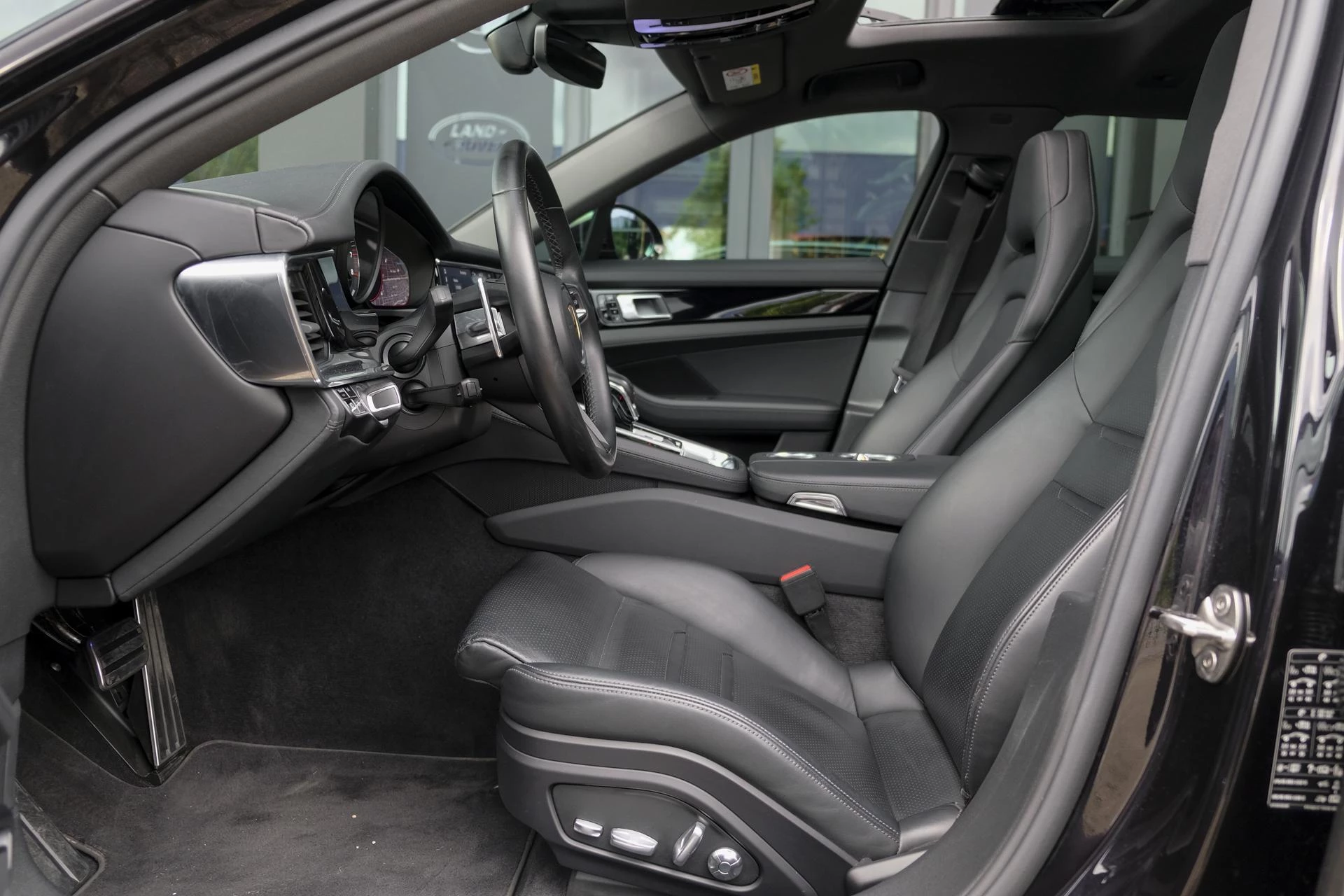 Hoofdafbeelding Porsche Panamera