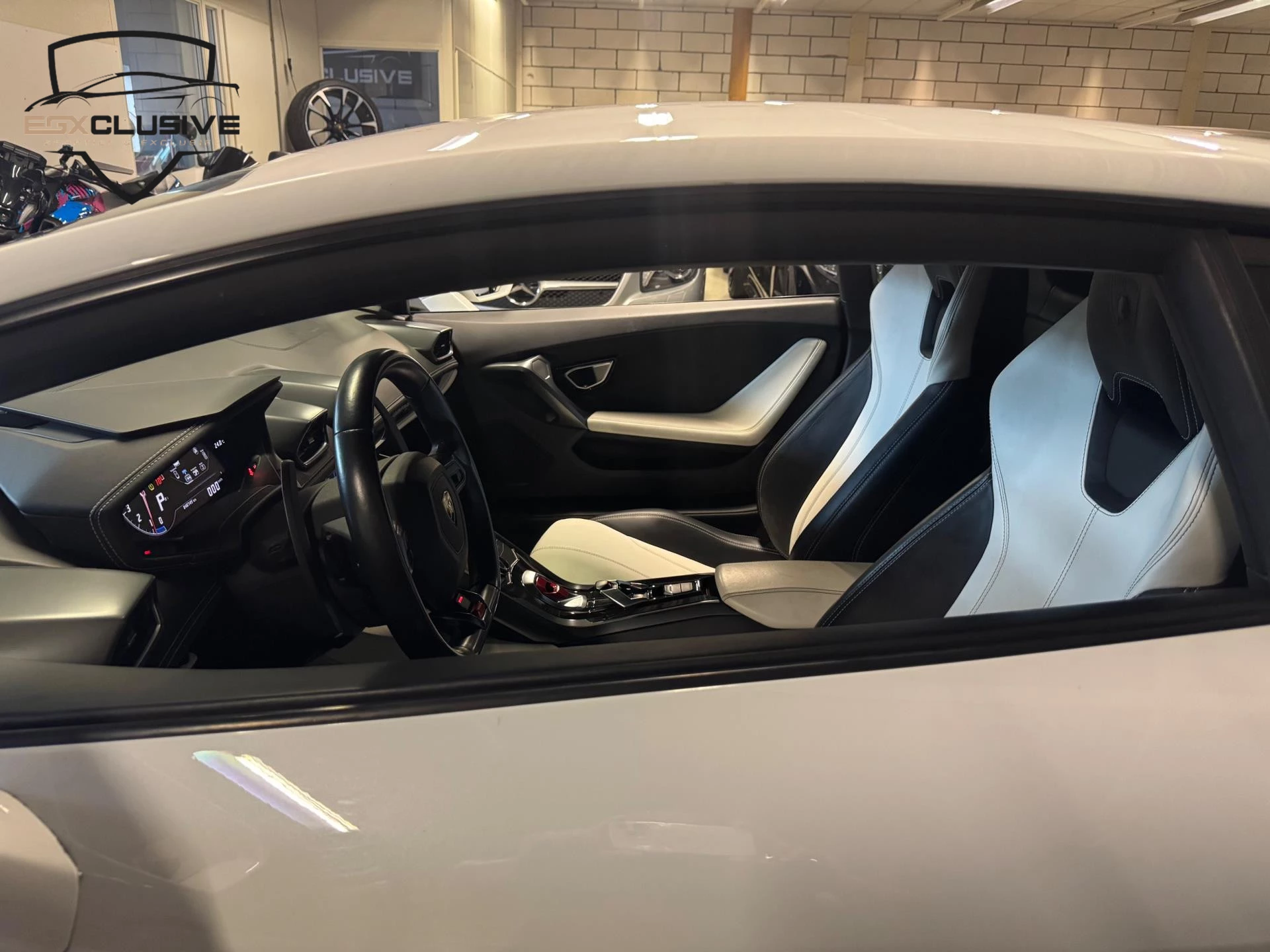 Hoofdafbeelding Lamborghini Huracán