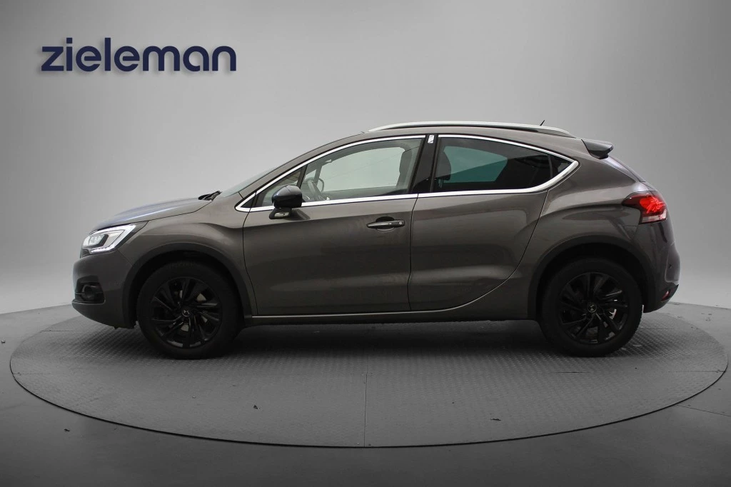 Hoofdafbeelding DS DS 4