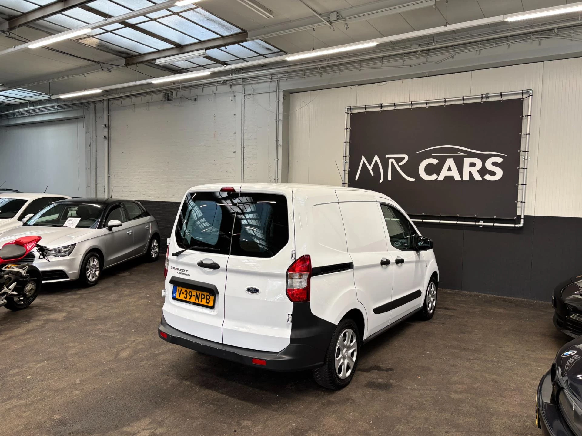 Hoofdafbeelding Ford Transit Courier