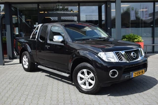 Hoofdafbeelding Nissan Navara Nissan Navara 2.5 DCI SE 4WD VAN