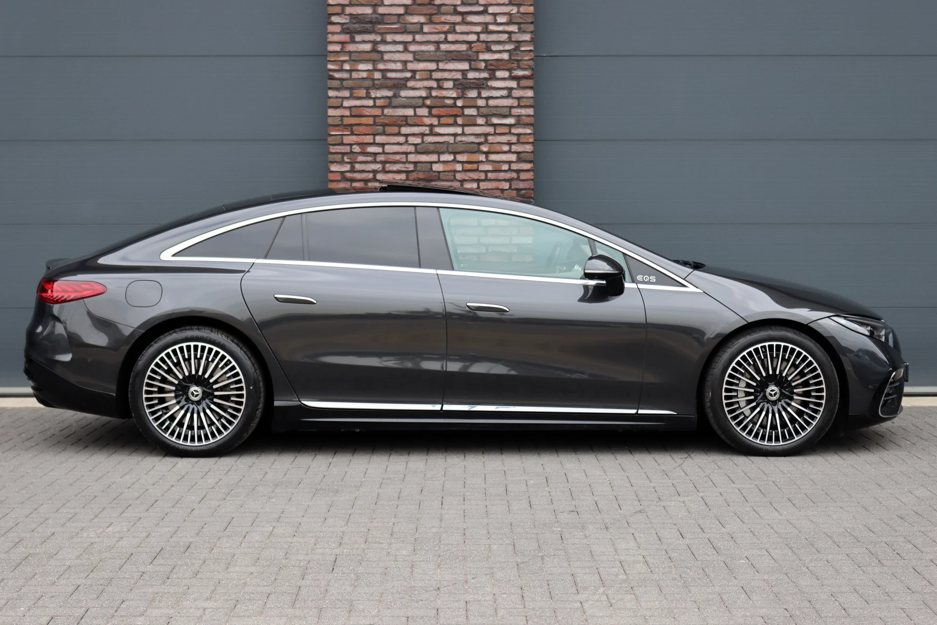 Hoofdafbeelding Mercedes-Benz EQS