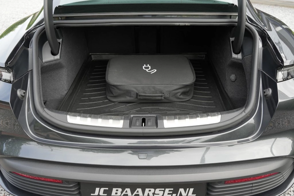 Hoofdafbeelding Porsche Taycan