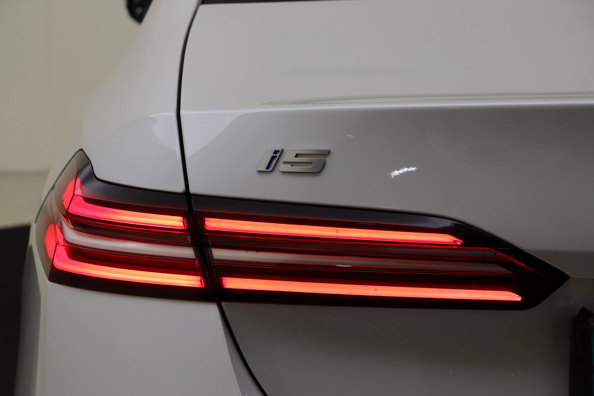 Hoofdafbeelding BMW i5