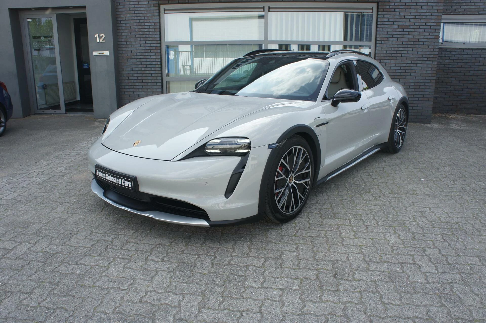 Hoofdafbeelding Porsche Taycan