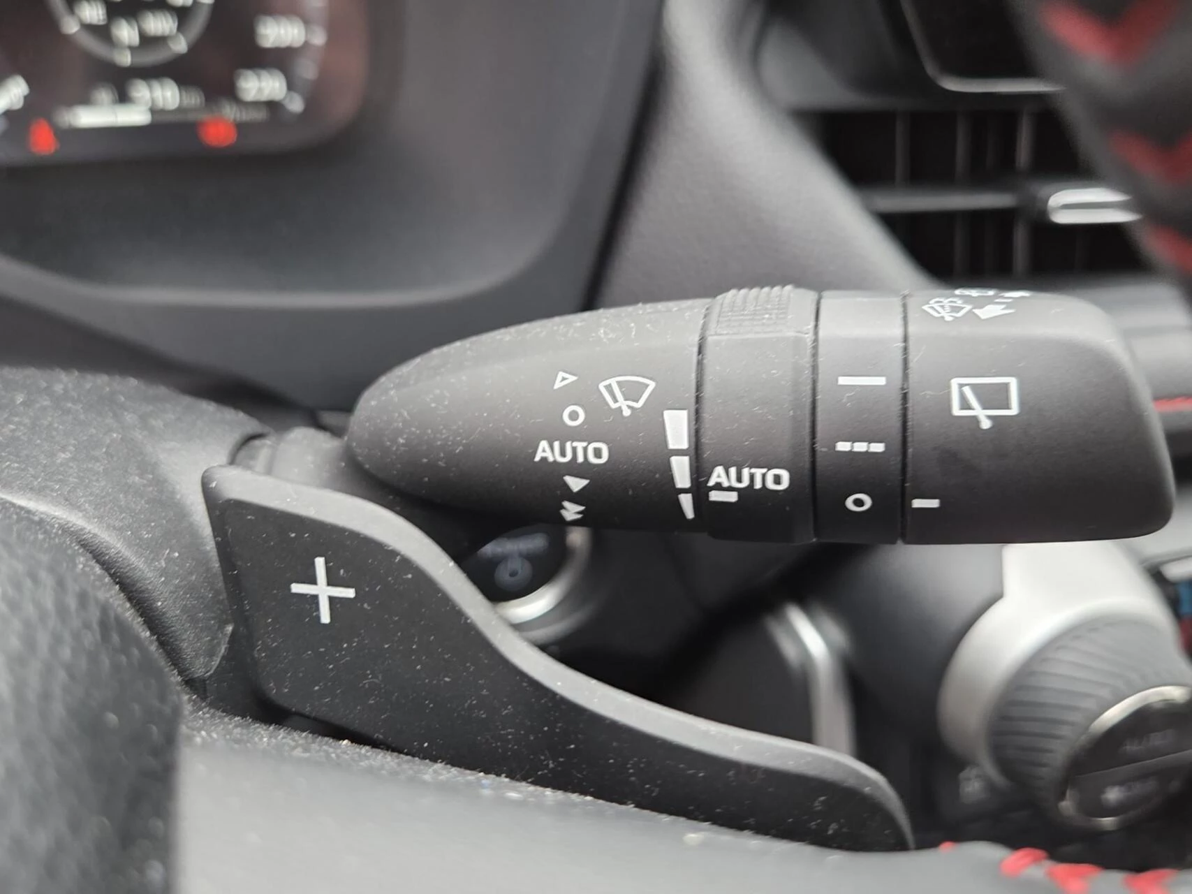 Hoofdafbeelding Suzuki Across