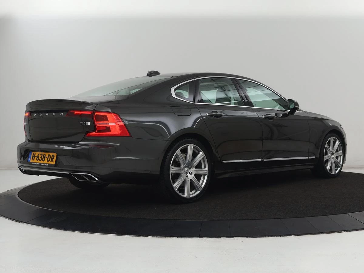 Hoofdafbeelding Volvo S90