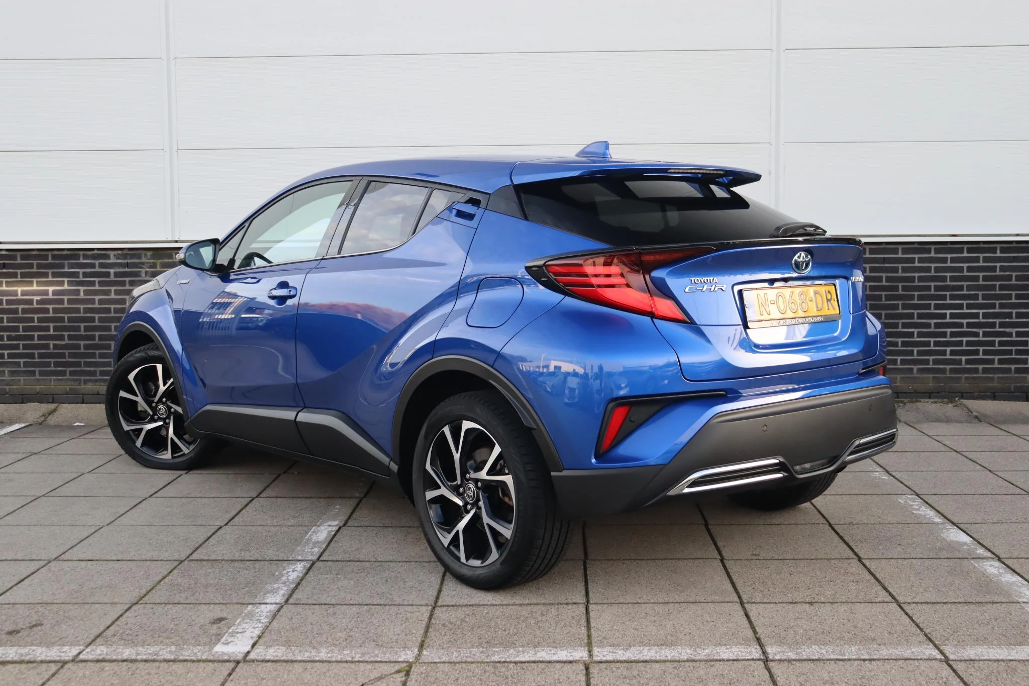 Hoofdafbeelding Toyota C-HR