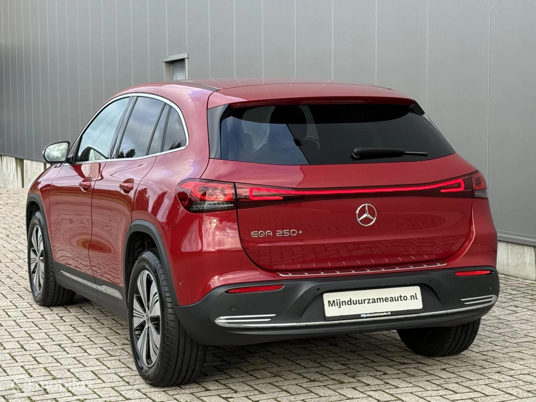 Hoofdafbeelding Mercedes-Benz EQA