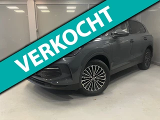 Volkswagen TIGUAN Volkswagen TIGUAN Life Edition 1.5 eHybrid 204 PK |Panoramadak | Trekhaak | Camera | LED | Nieuw! |