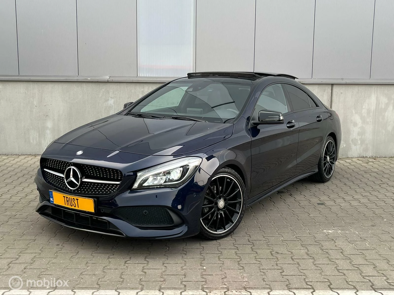 Hoofdafbeelding Mercedes-Benz CLA