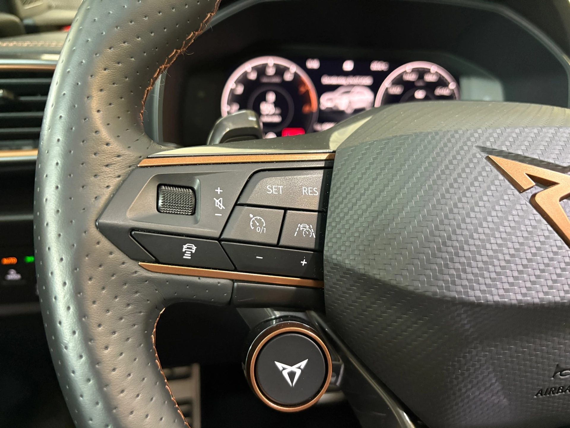 Hoofdafbeelding CUPRA Formentor