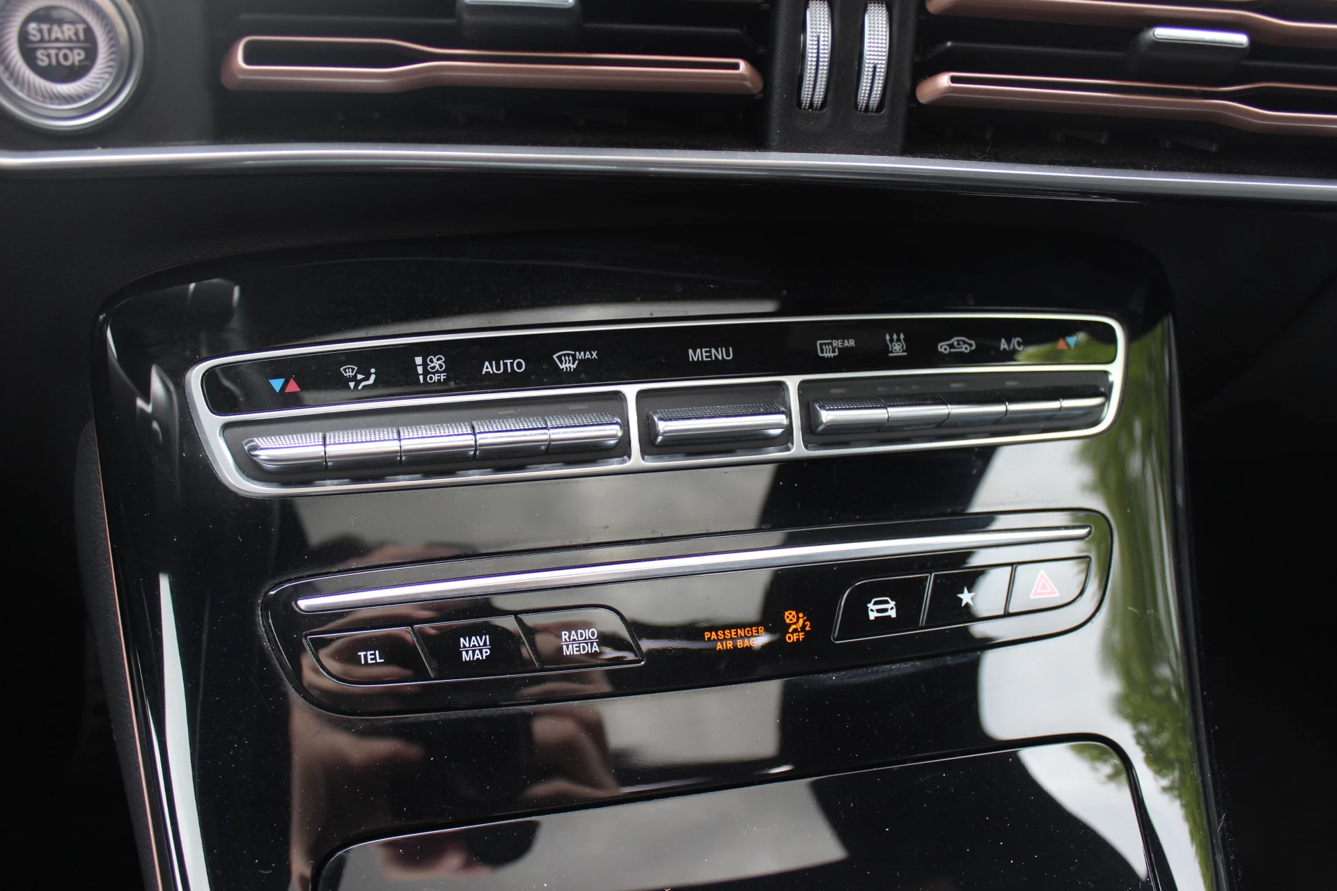 Hoofdafbeelding Mercedes-Benz EQC