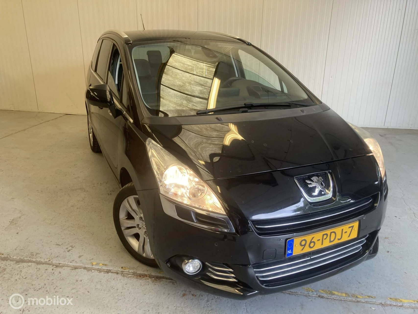 Hoofdafbeelding Peugeot 5008
