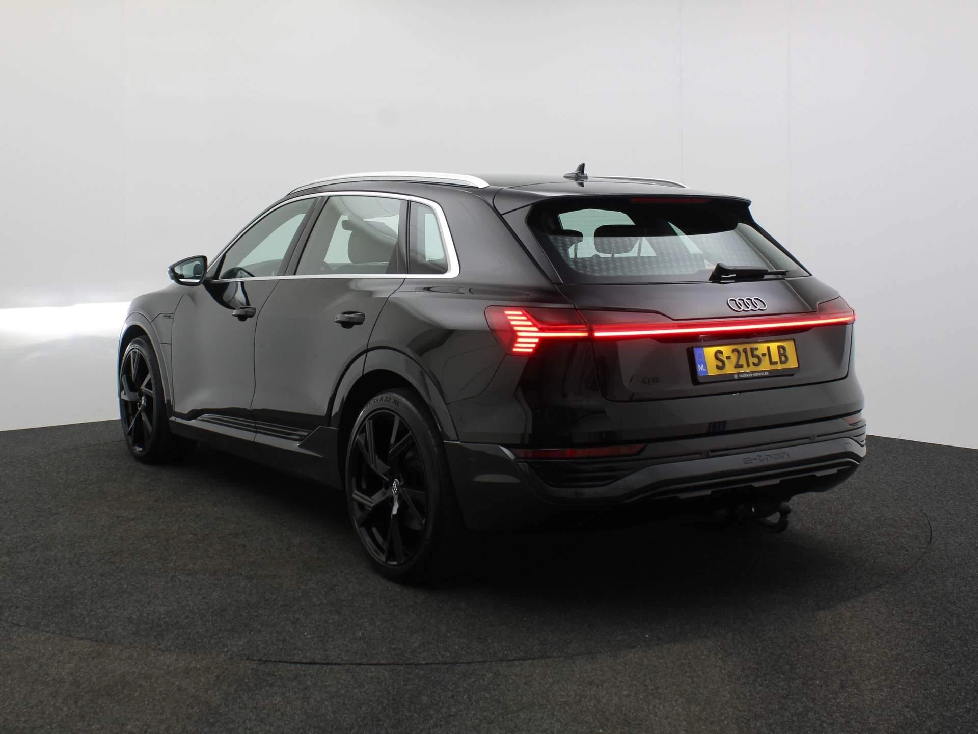 Hoofdafbeelding Audi Q8 e-tron