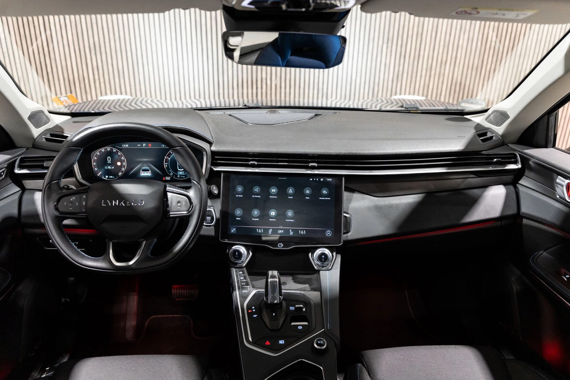 Hoofdafbeelding Lynk & Co 01