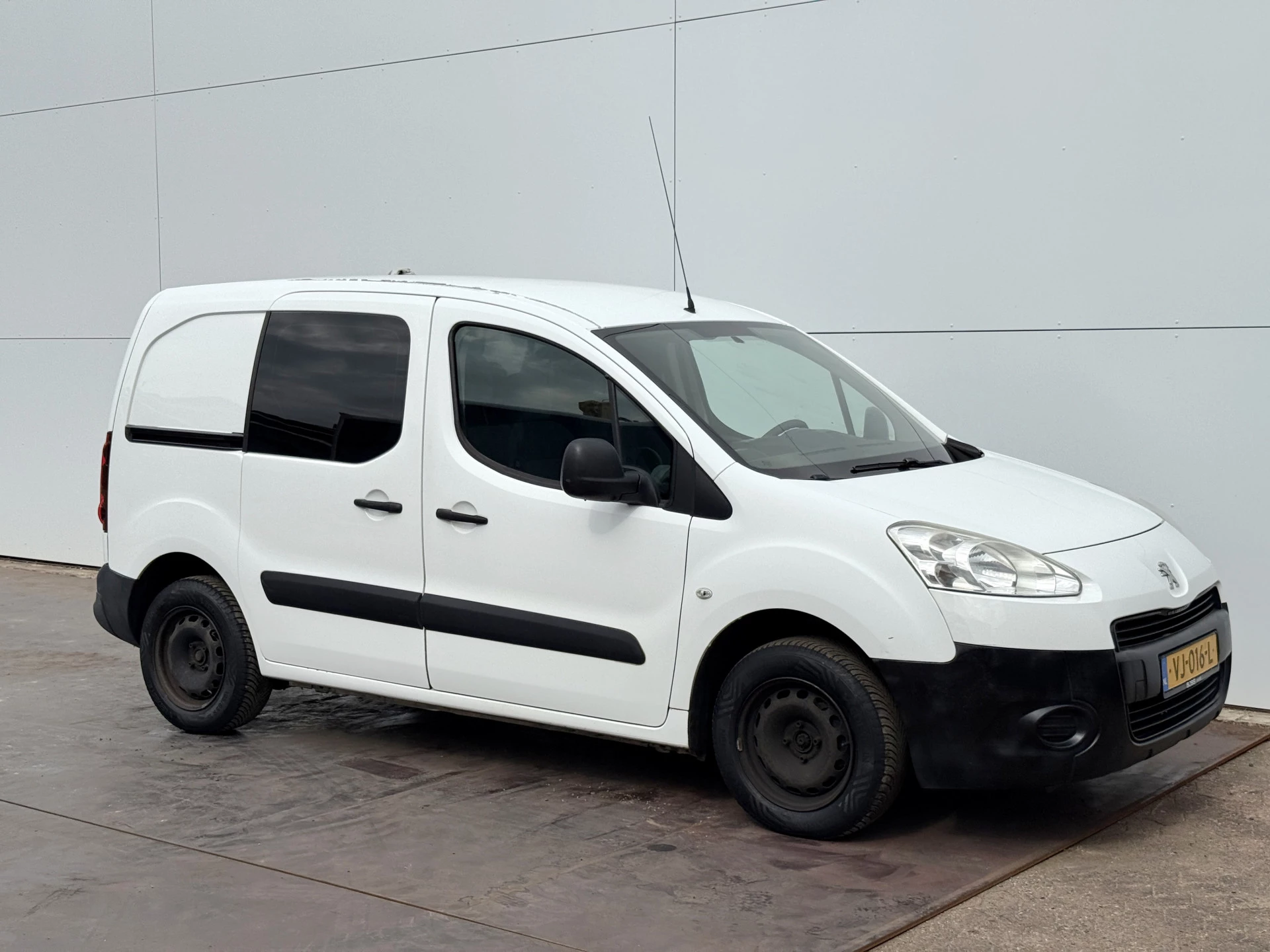 Hoofdafbeelding Peugeot Partner