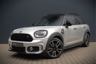 MINI Countryman Mini 1.5 Cooper S E ALL4 | JCW | Panoramadak | Stoelverwarming | Harman Kardon | Head-Up Display | John Cooper Works | Camera | Apple Carplay | Parkeersensoren | Keyless | SOH 86%