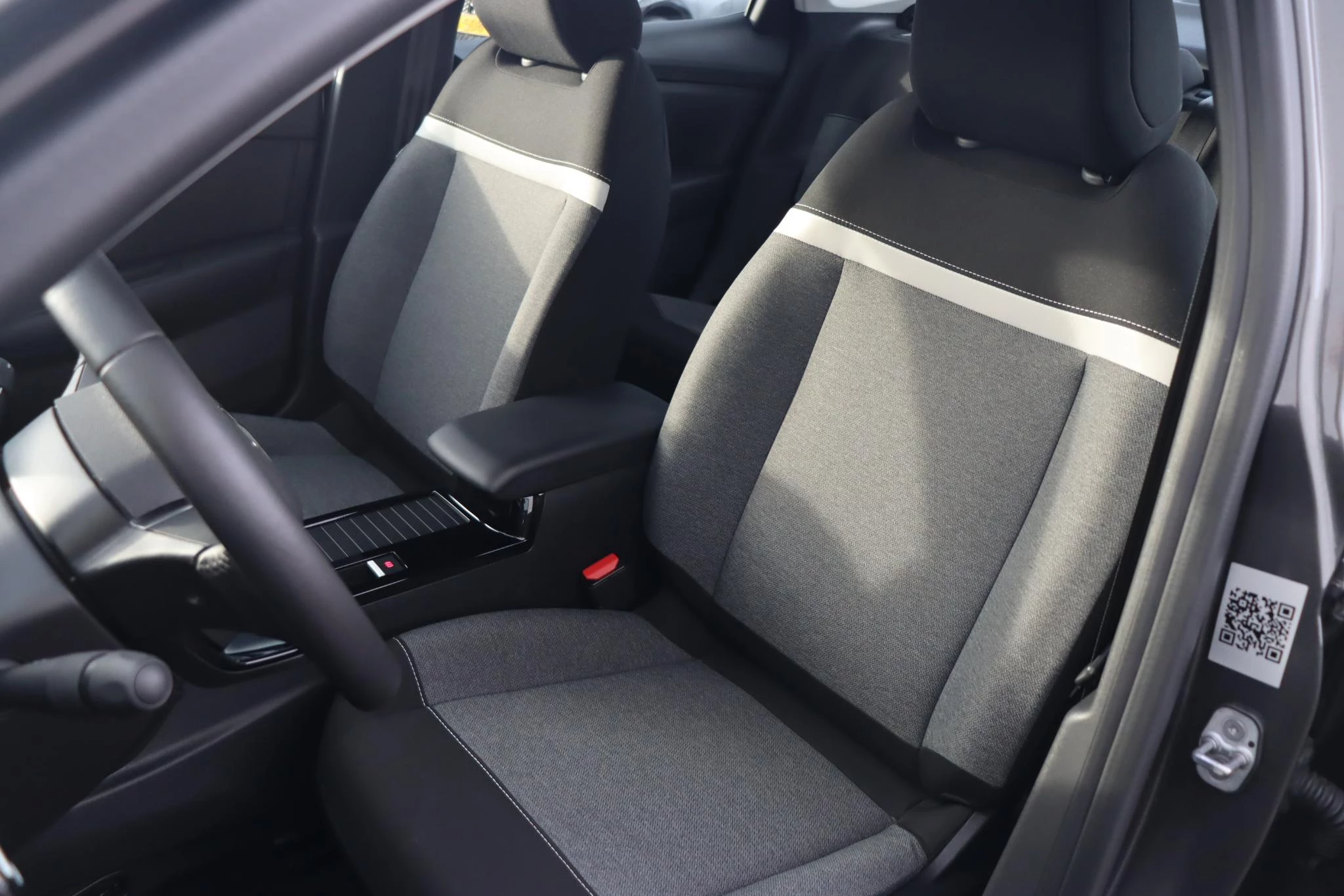 Hoofdafbeelding Citroën ë-C4 X