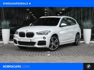 BMW X1 sDrive20i High Executive M Sport Automaat / Panoramadak / Trekhaak / Sportstoelen / Achteruitrijcamera / Head-Up / M Sportonderstel