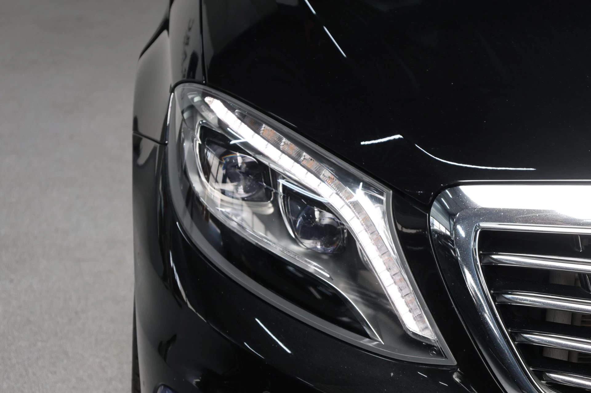 Hoofdafbeelding Mercedes-Benz S-Klasse