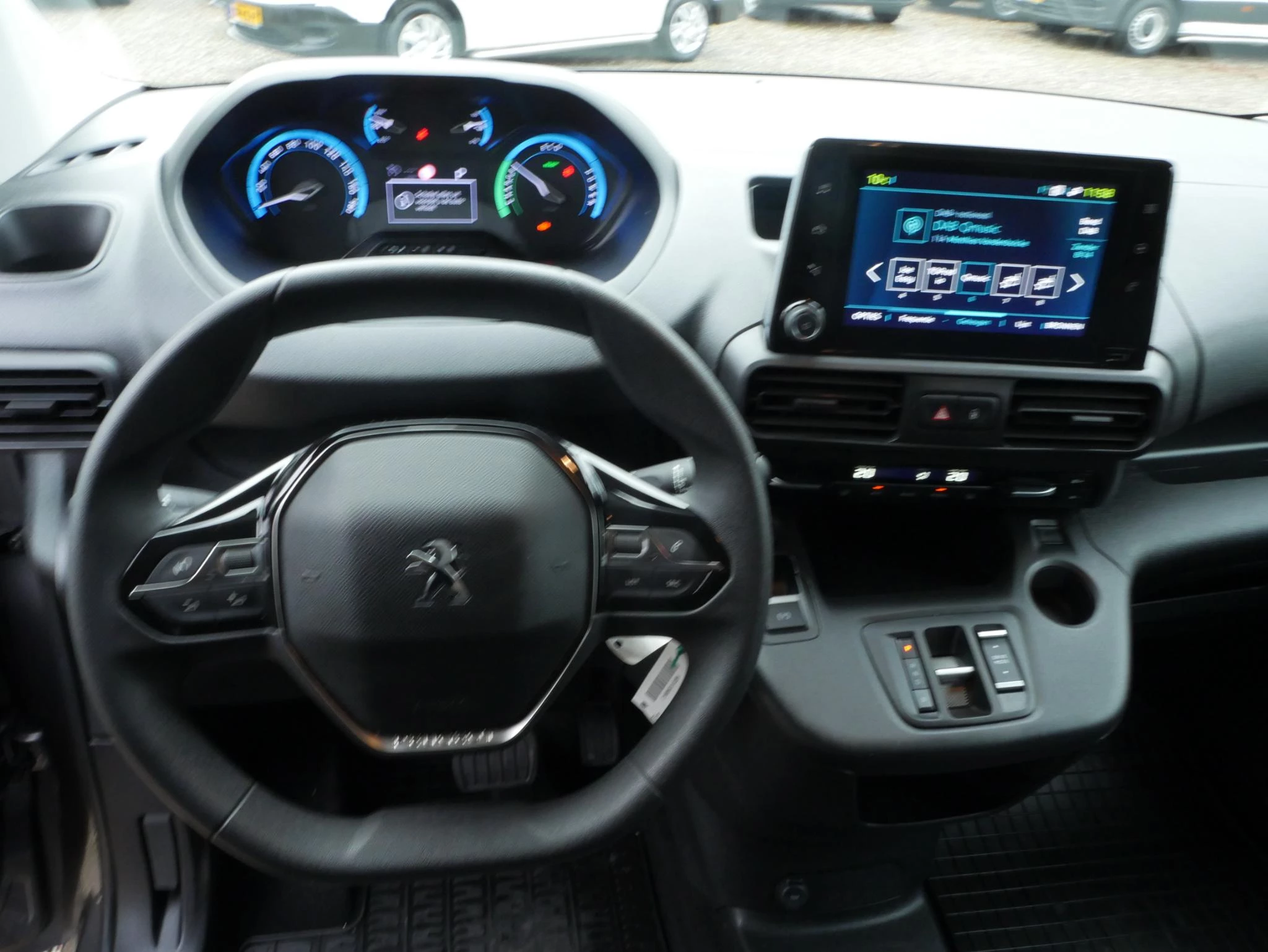 Hoofdafbeelding Peugeot Partner