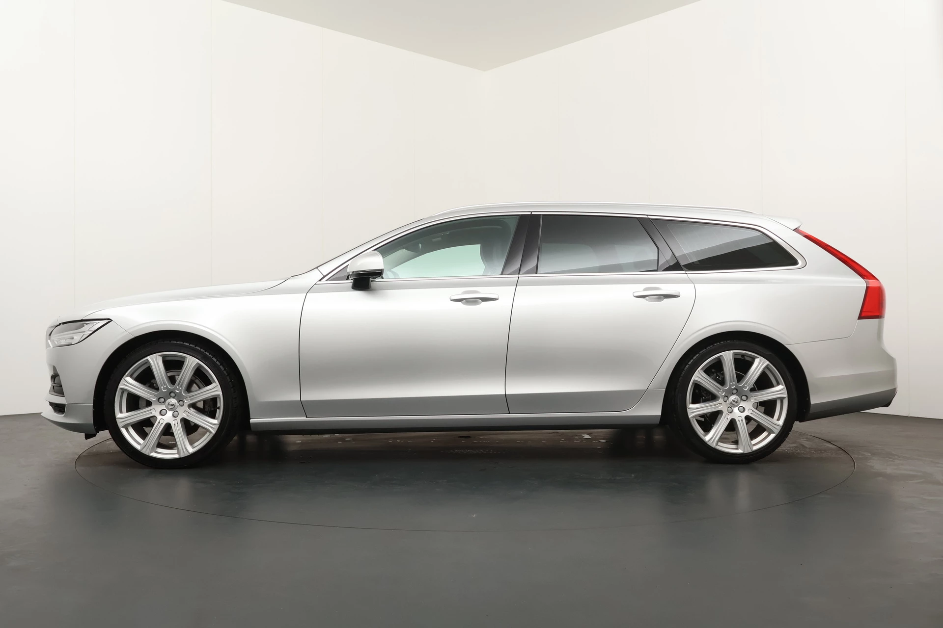 Hoofdafbeelding Volvo V90