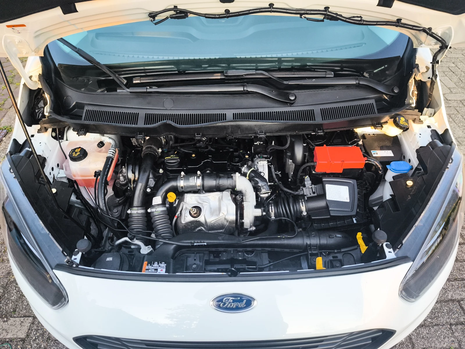 Hoofdafbeelding Ford Transit Courier