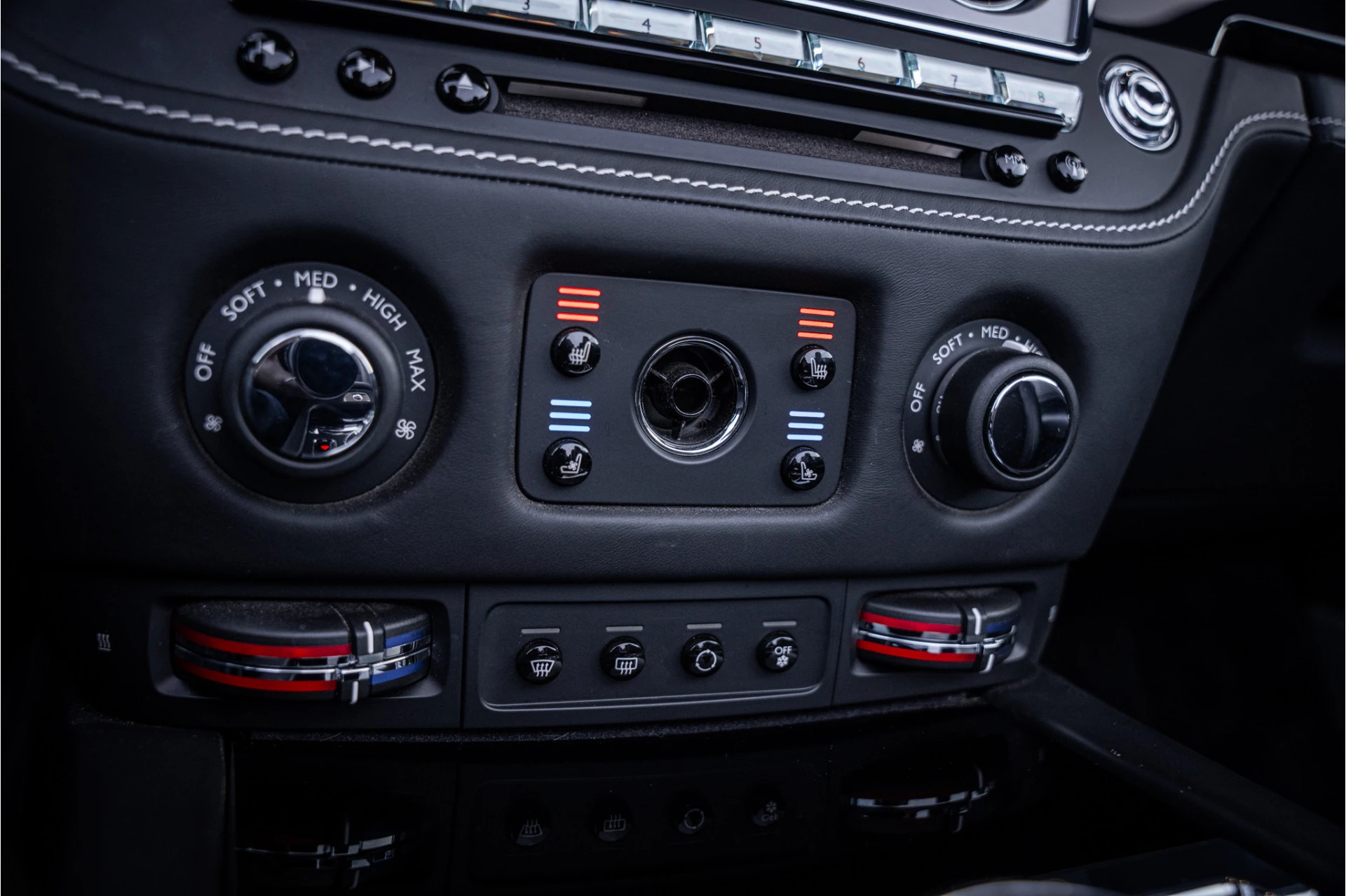 Hoofdafbeelding Rolls-Royce Dawn