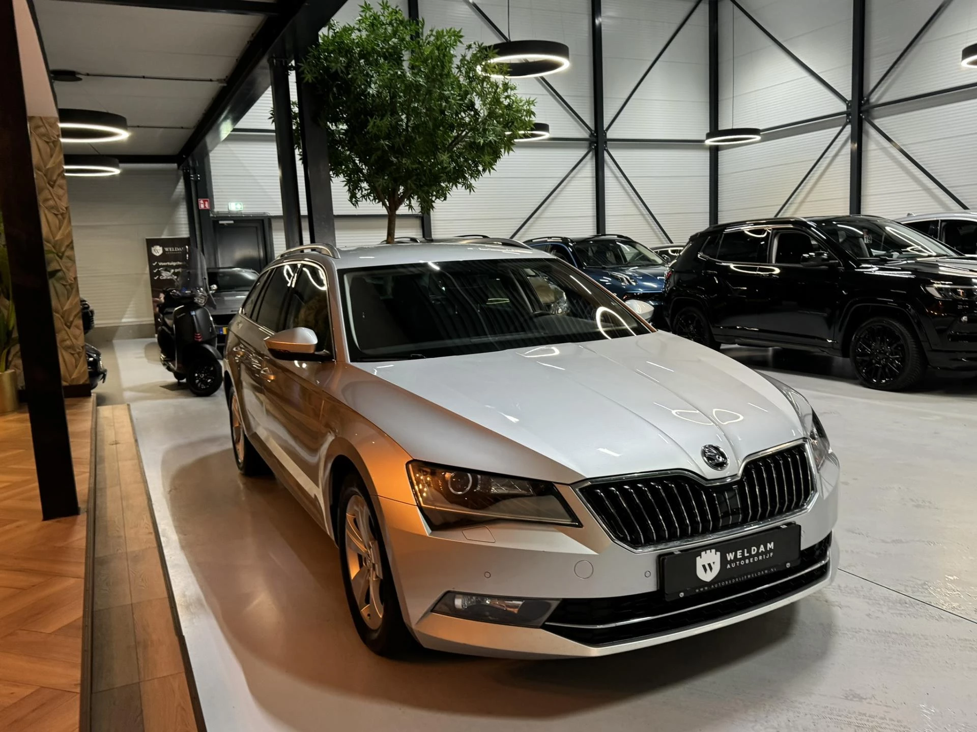 Hoofdafbeelding Škoda Superb