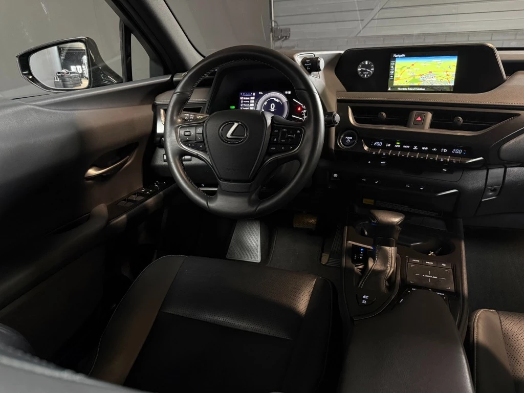 Hoofdafbeelding Lexus UX