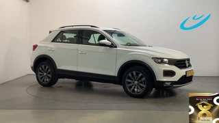 Volkswagen T-Roc 1.5 TSI 150pk DSG Style Navigatie Parkeersensoren DAB+ App-Connect