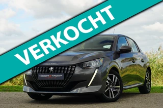 Hoofdafbeelding Peugeot 208 Peugeot 208 Peugeot 208 1.2 PureTech Allure | Gris Platinium | Carplay/NAV/Camera/Cruise/Half-leder - Keurig!