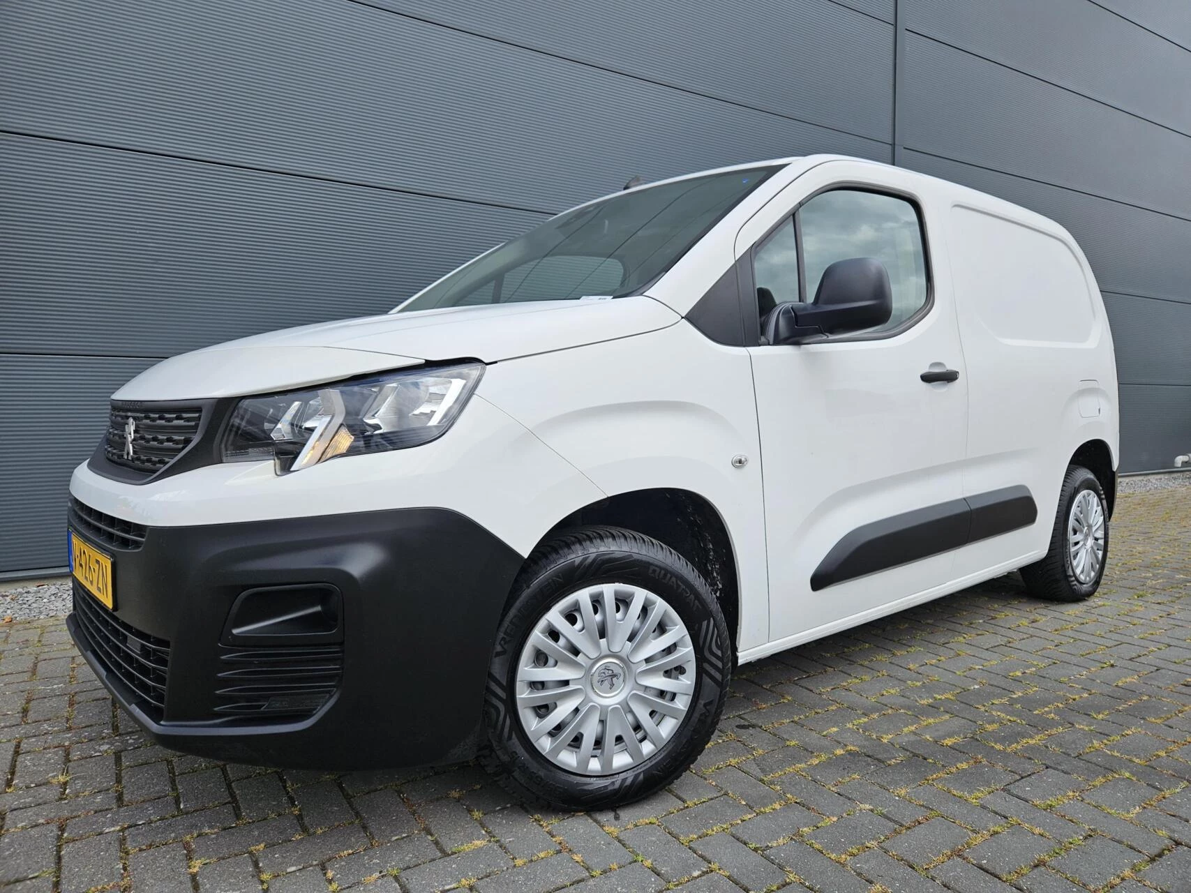 Hoofdafbeelding Peugeot Partner