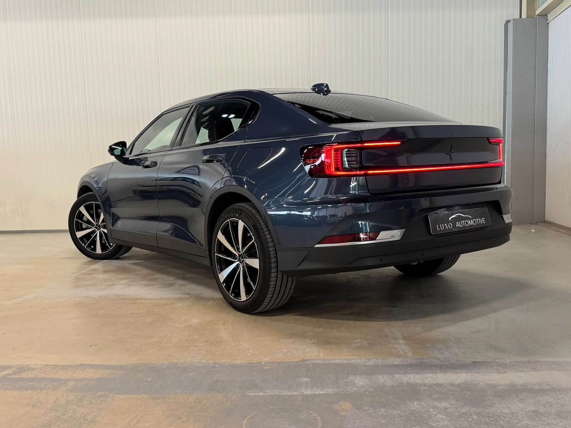 Hoofdafbeelding Polestar 2