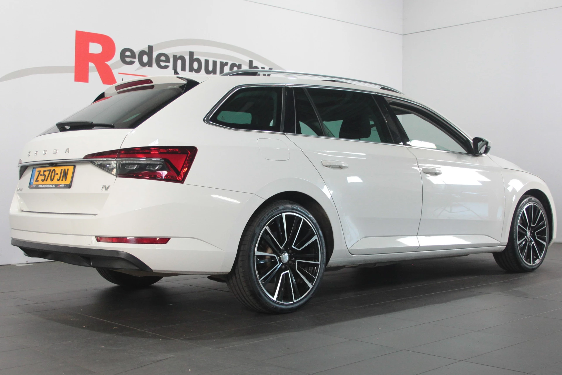 Hoofdafbeelding Škoda Superb