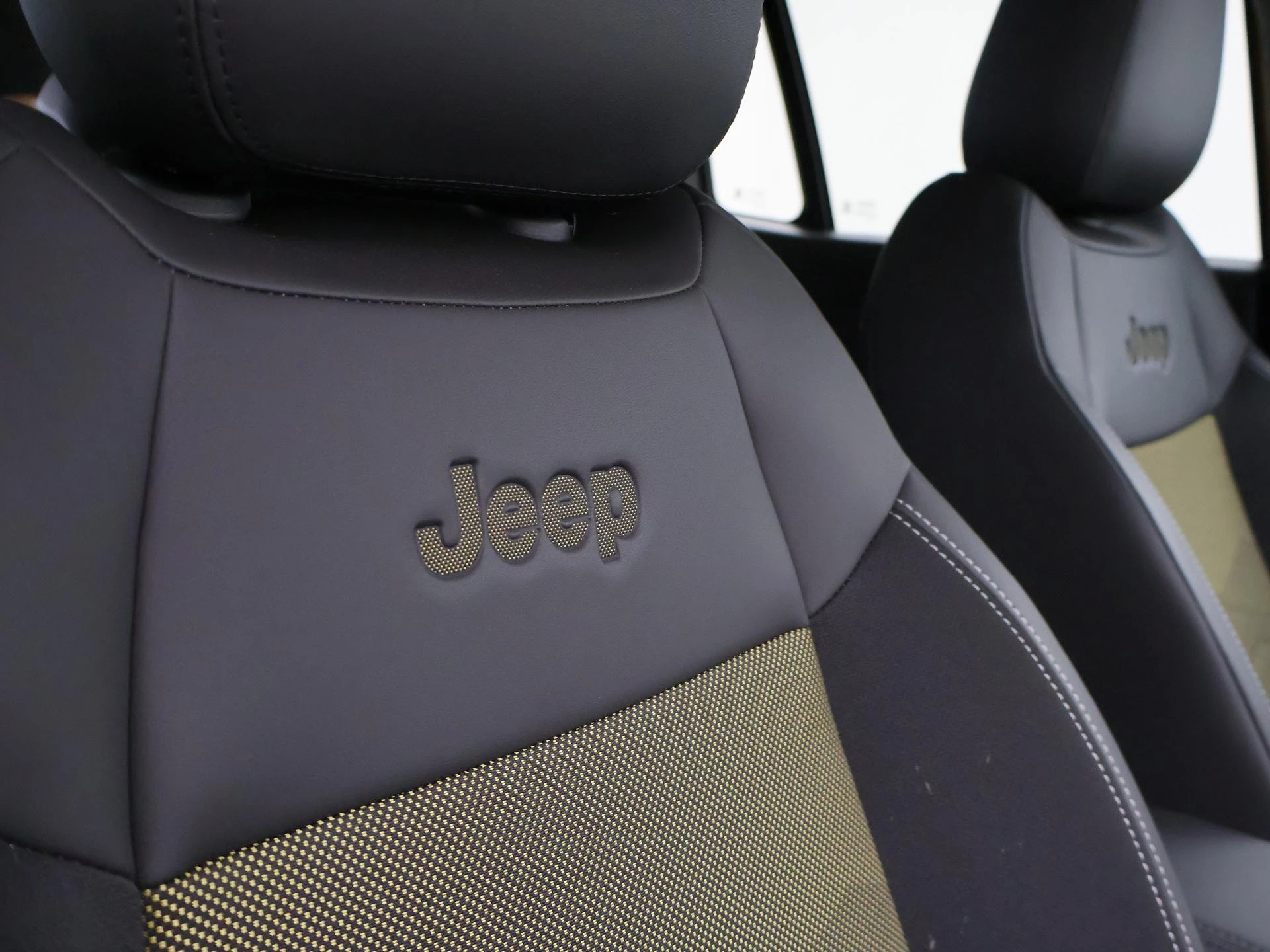 Hoofdafbeelding Jeep Avenger