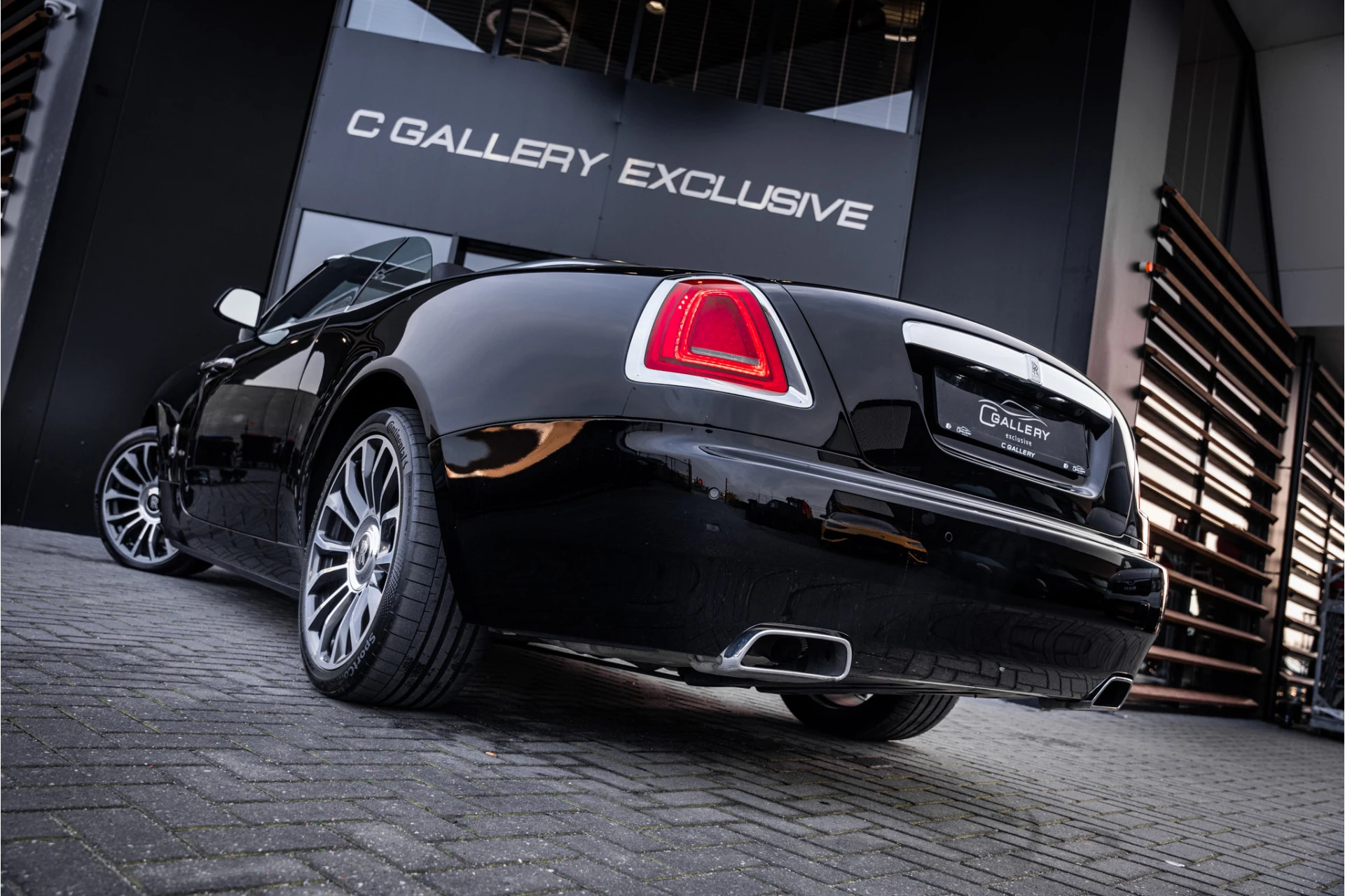 Hoofdafbeelding Rolls-Royce Dawn