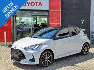 Toyota Yaris 1.5 Hybrid GR Sport STOELVERWARMING ADAPTIVE CRUISE CONTROL DEALER ONDERHOUDEN