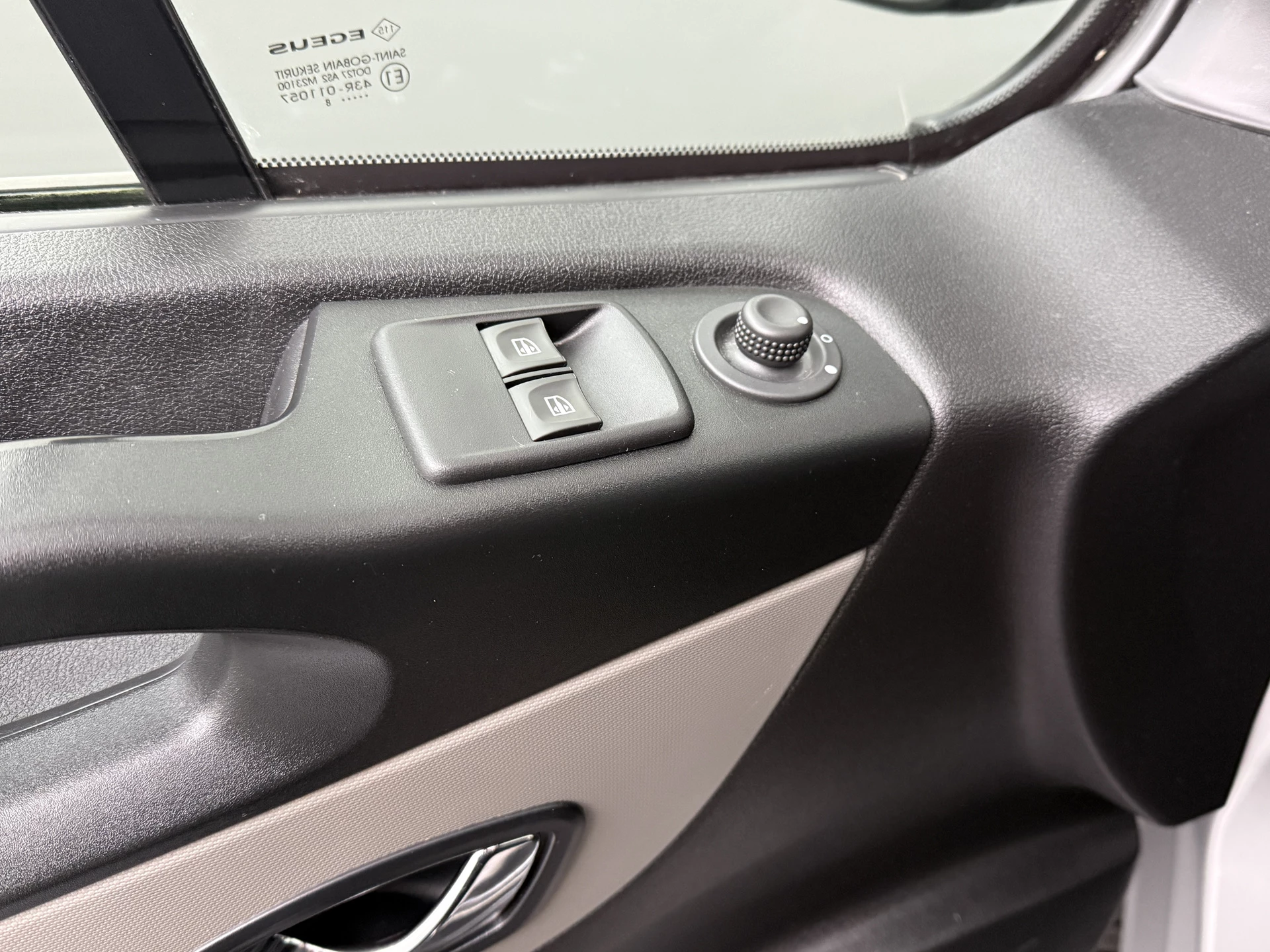 Hoofdafbeelding Nissan NV300