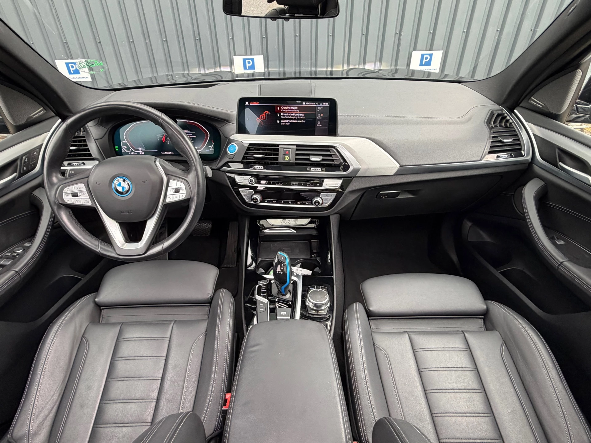 Hoofdafbeelding BMW iX3