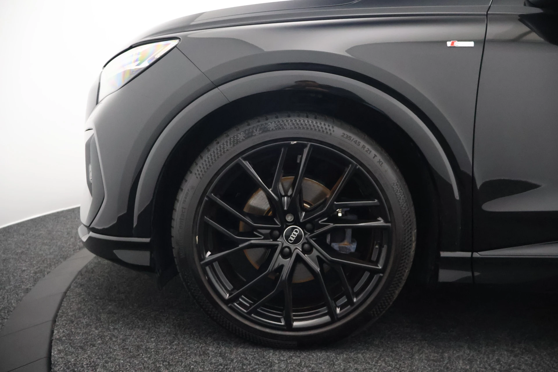 Hoofdafbeelding Audi Q4 e-tron