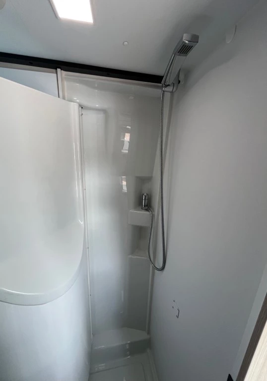 Hoofdafbeelding Adria Twin 640 Slb Plus Enkele Bedden 2x Airco