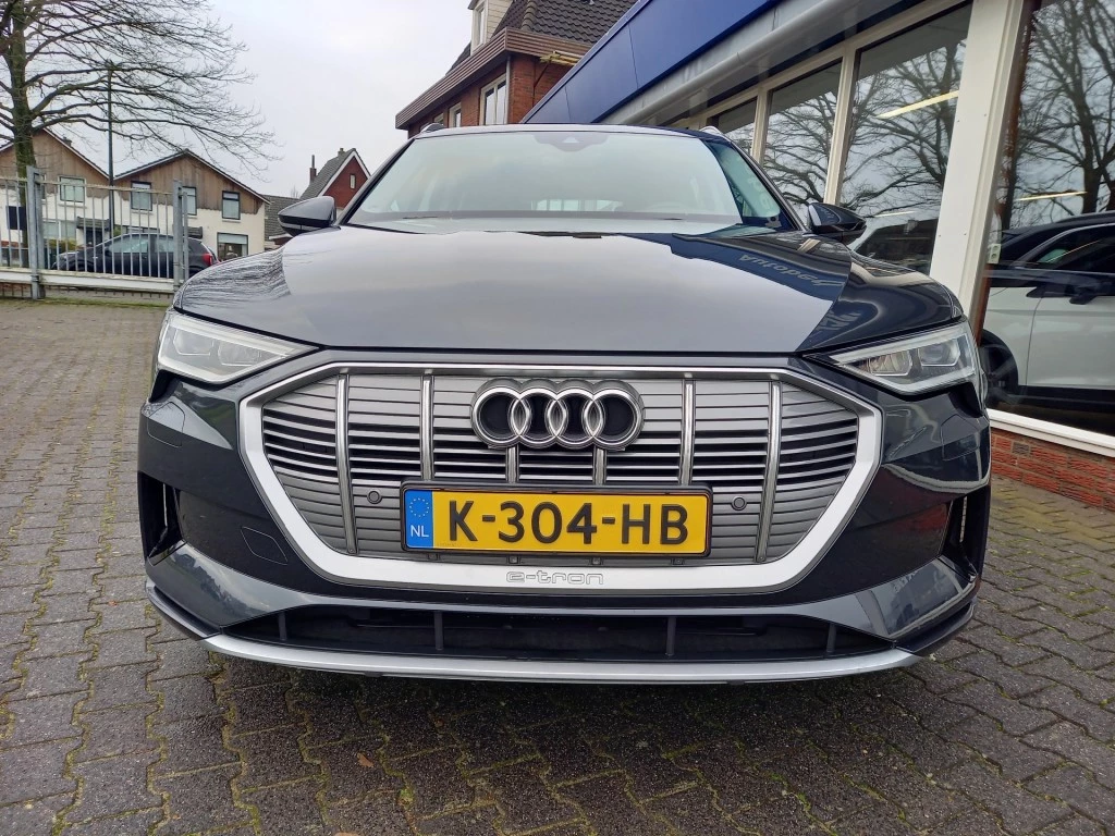 Hoofdafbeelding Audi e-tron