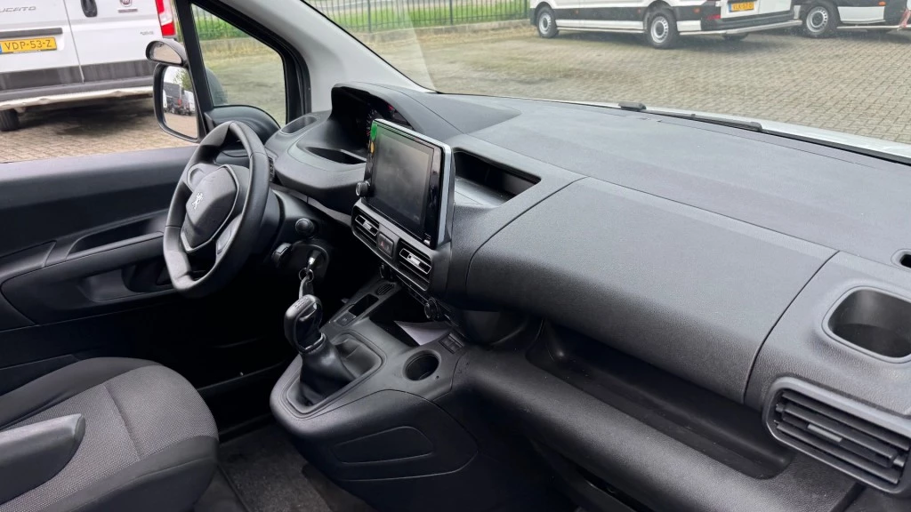 Hoofdafbeelding Peugeot Partner