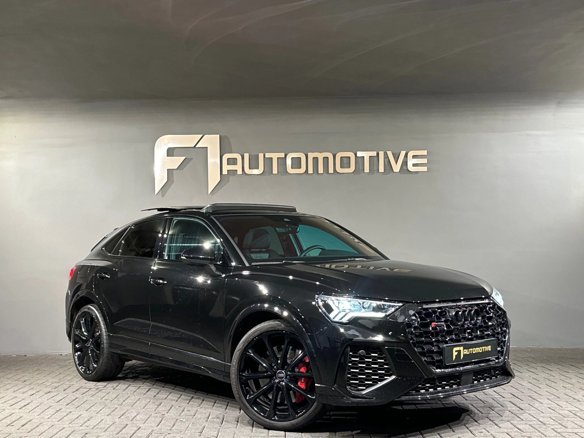 Hoofdafbeelding Audi RSQ3