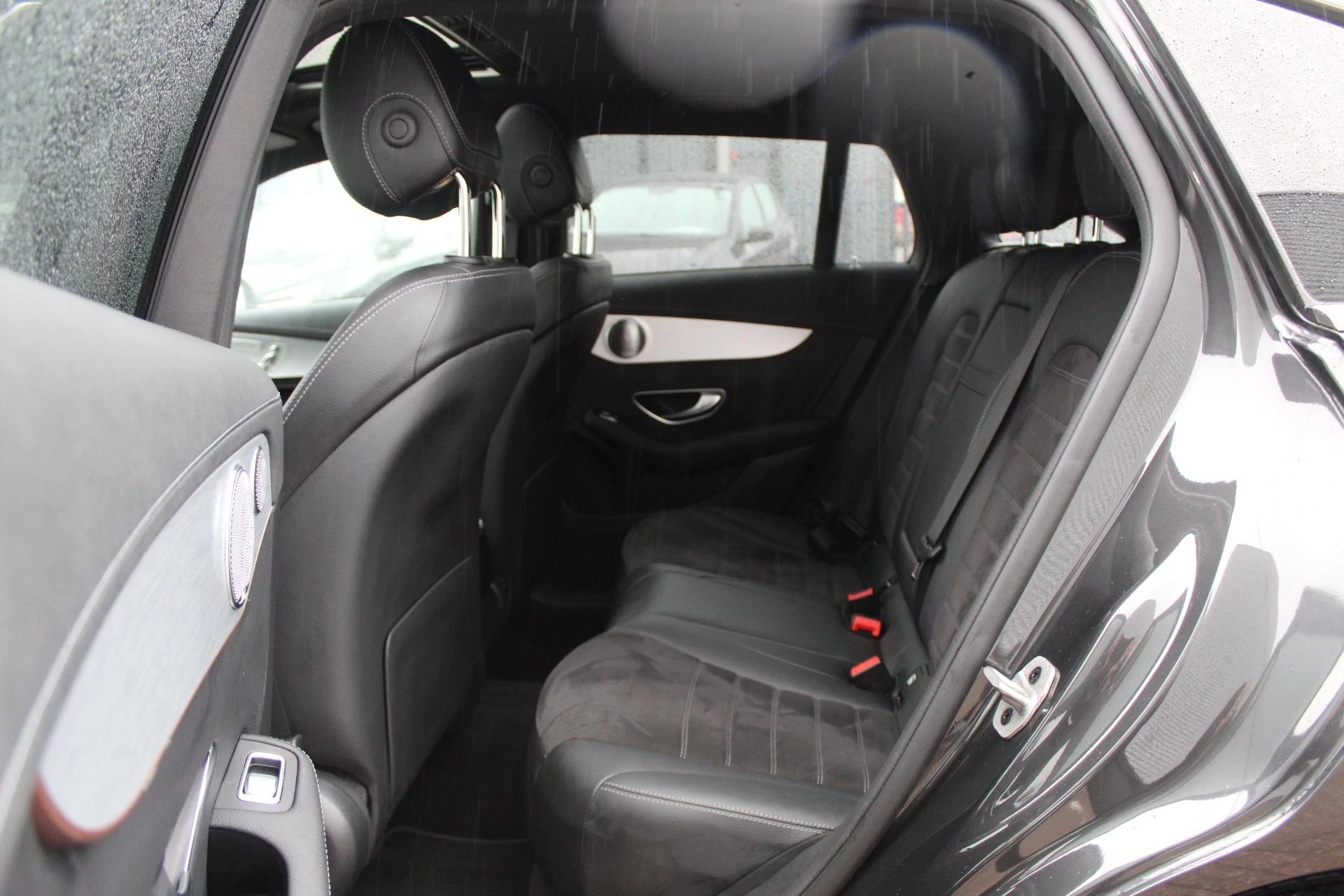 Hoofdafbeelding Mercedes-Benz EQC