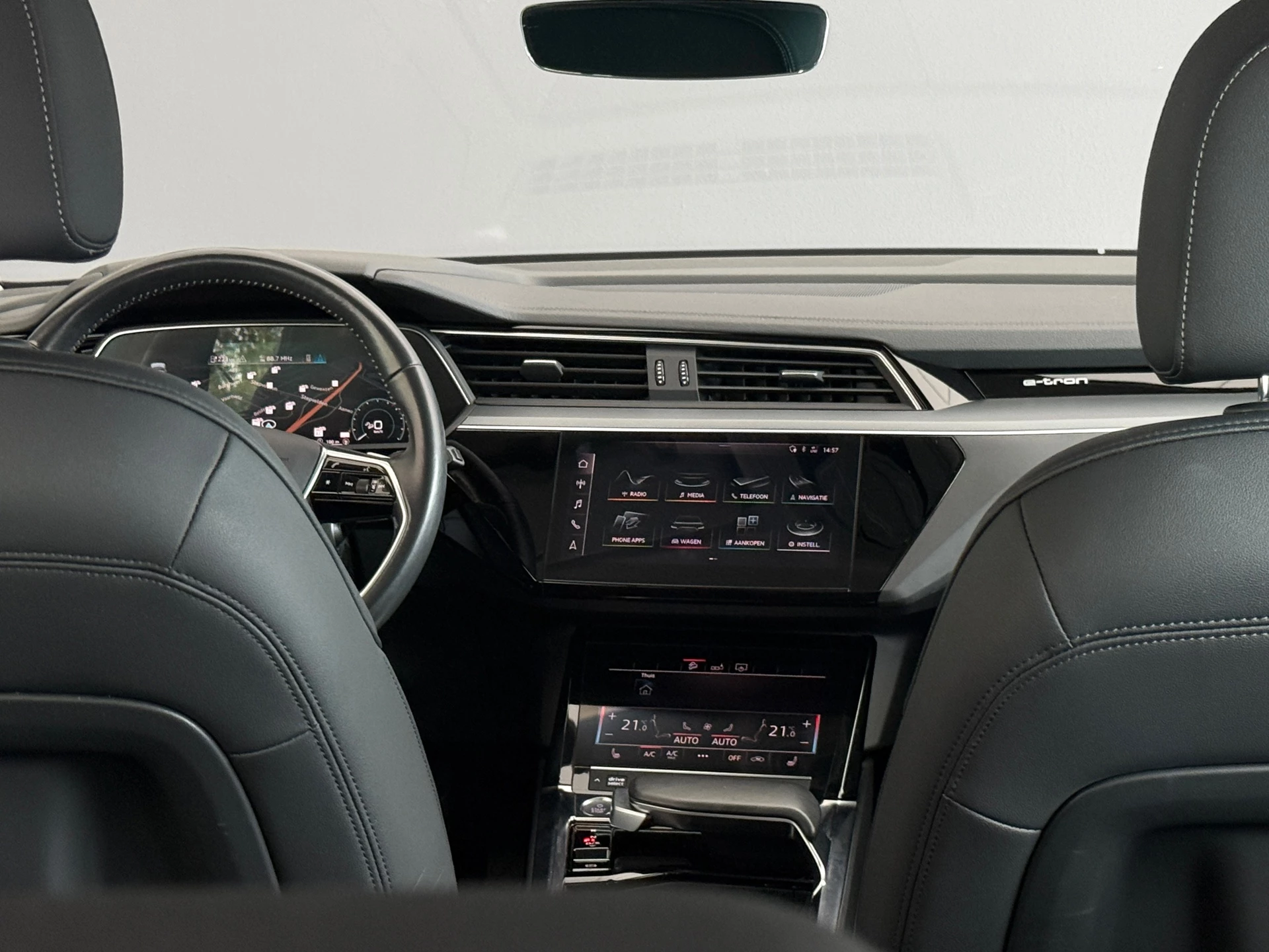 Hoofdafbeelding Audi e-tron