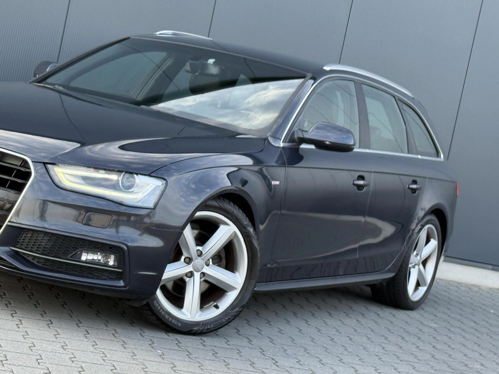 Hoofdafbeelding Audi A4