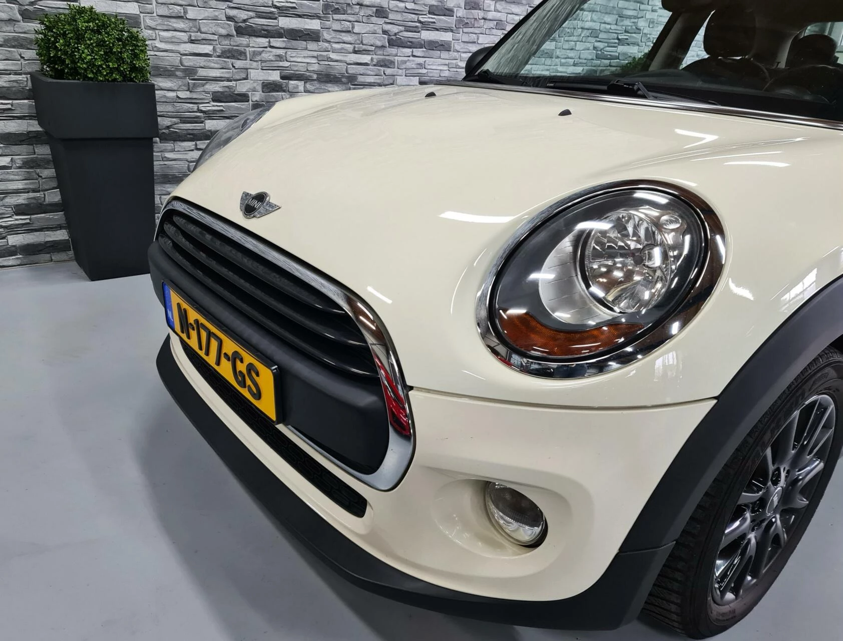 Hoofdafbeelding MINI One